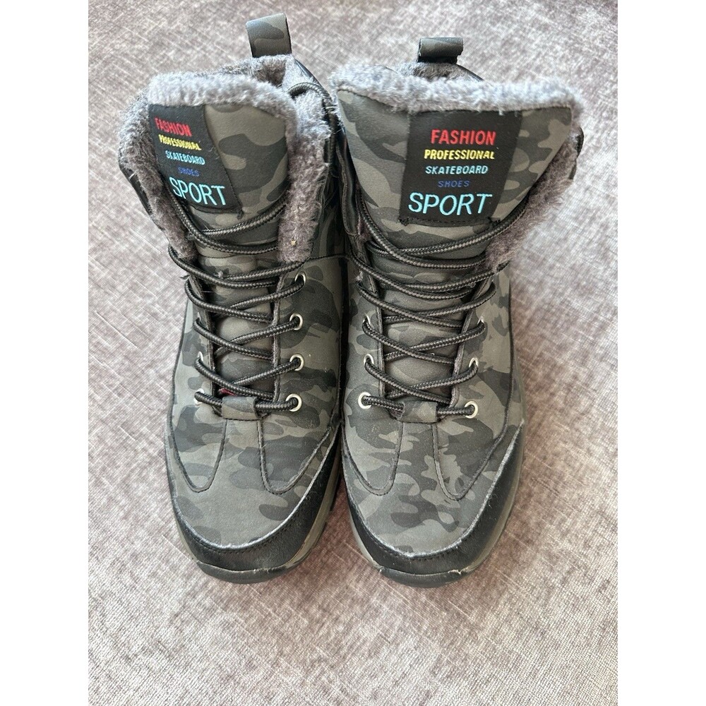 Men's Camouflage Hiking Boots Faux Fur Lined US Size 7.5 (Women’s 9) Black Gray